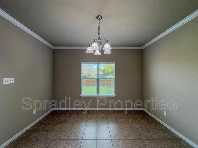 Building Photo - 406 Banbury Dr