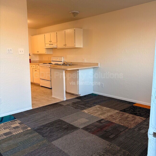 Foto del edificio - 1100 Coal Ave SW