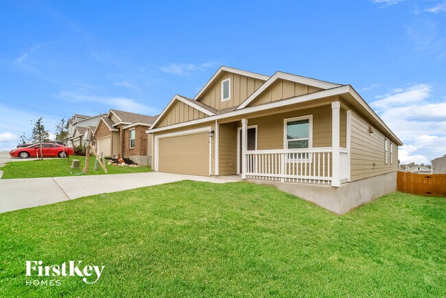 Foto del edificio - 13022 Rosemary Cove