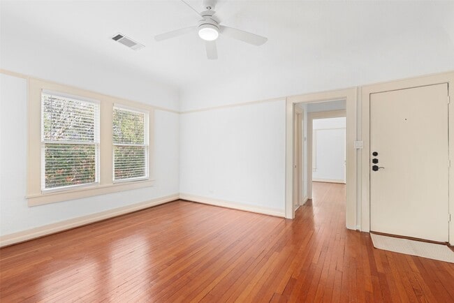 Foto del edificio - 1516 Bonnie Brae St
