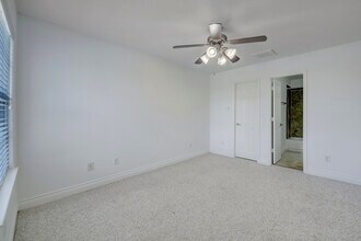 Building Photo - 7539 Highmeadow Dr