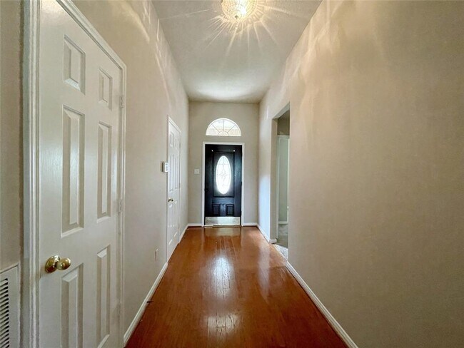 Foto del edificio - 1130 Noble Glen Dr