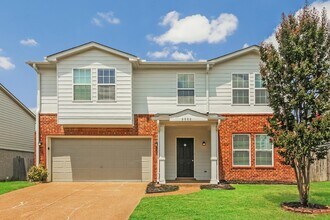 Building Photo - 9996 Chariden Dr