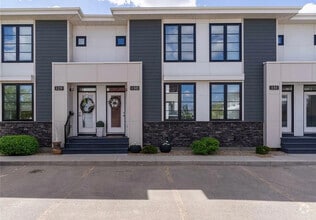 Building Photo - 3229 Elgaard Dr