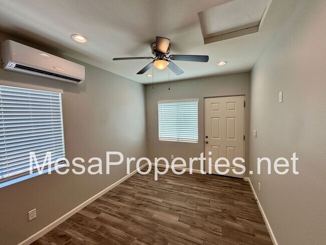 Foto del edificio - 3662 Chateau Ct