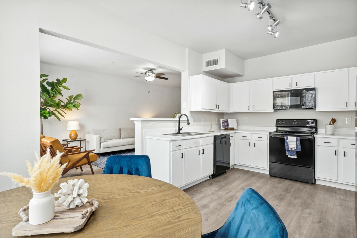 Spacious Kitchen - The Henry at Deerbrook