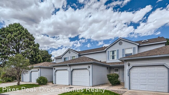Building Photo - 3 br, 2.5 bath House - 1207 Firefly Circle