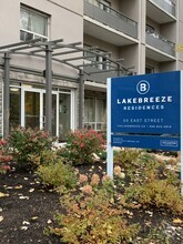 Building Photo - Lakebreeze Residences