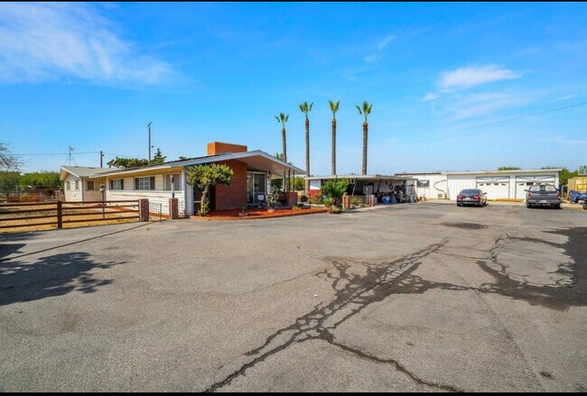 Foto del edificio - 7731 E Keyes Rd