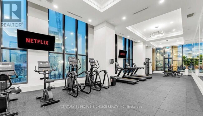 Building Photo - 30 Elm Dr W