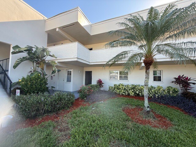 Foto del edificio - 7351 W Country Club Dr N