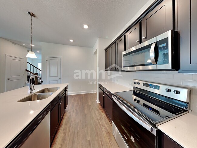 Foto del edificio - 33841 Widman Way