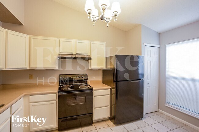 Foto del edificio - 5402 Rocky Mountain Dr