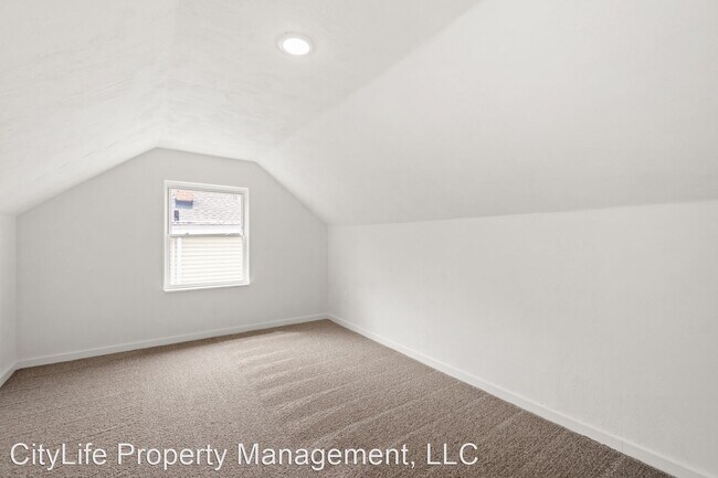 Foto del edificio - 3 br, 1 bath House - 109 Minooka Street
