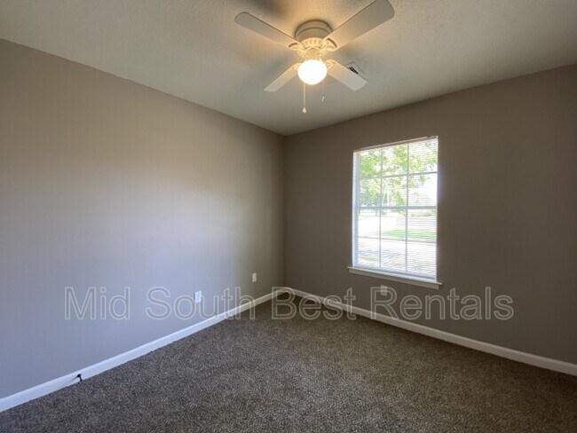 Building Photo - 3399 Beech Grove Rd