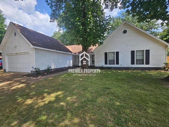 Foto del edificio - 4320 Shadow Oaks Cove