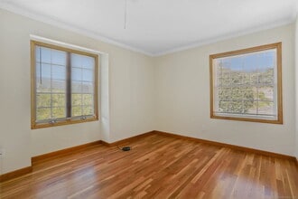 Building Photo - 107 Saugatuck Ave