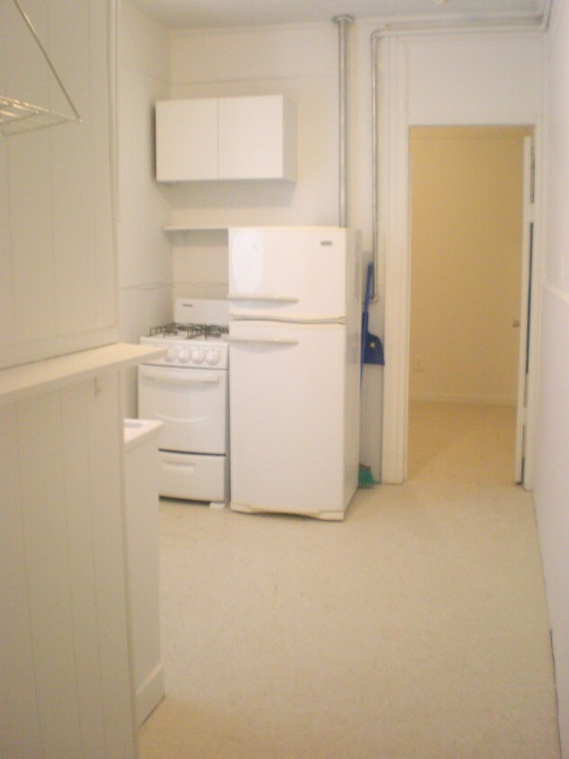 Foto principal - 219 Kingsland Ave