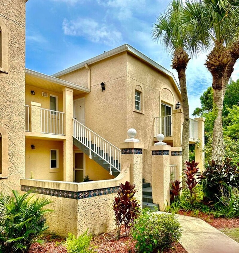 Primary Photo - 1672 SE Green Acres Cir