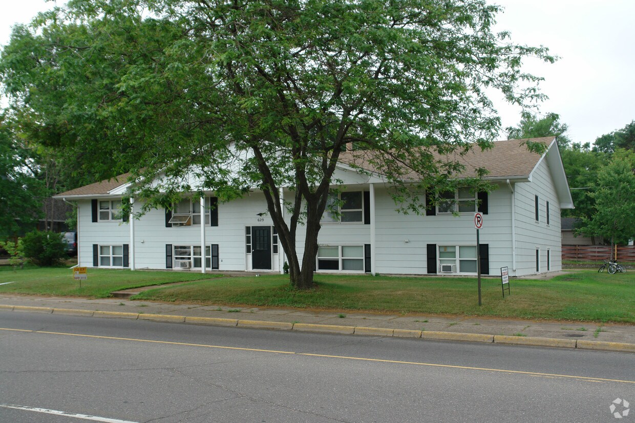 Building Photo - 629 1st Ave W