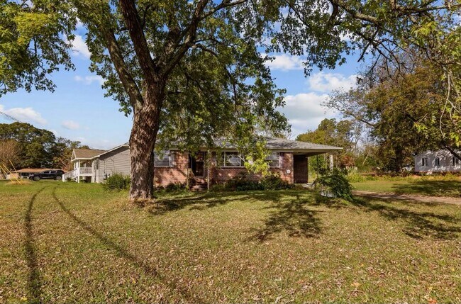 Foto del edificio - Cozy and New Renovated 3 Bedroom 2 Bath in...