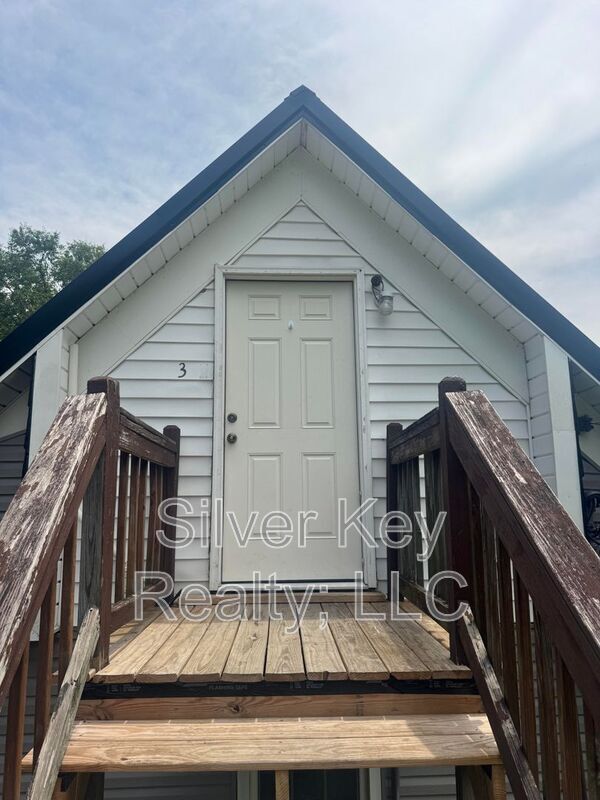 Primary Photo - 706 Washington Ave