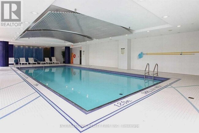 Photo du bâtiment - 5162 Yonge St