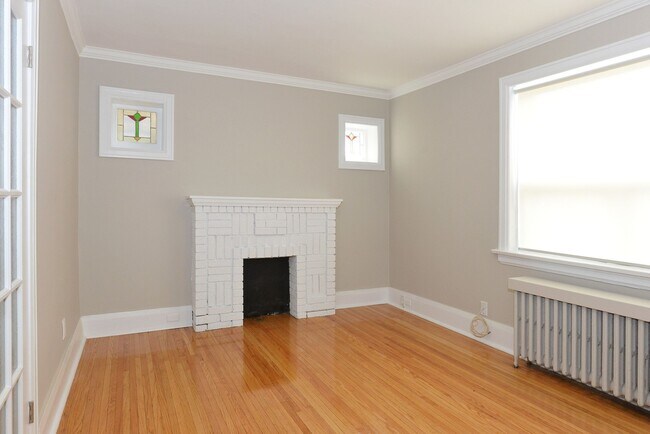 Building Photo - 143 Arlington Ave