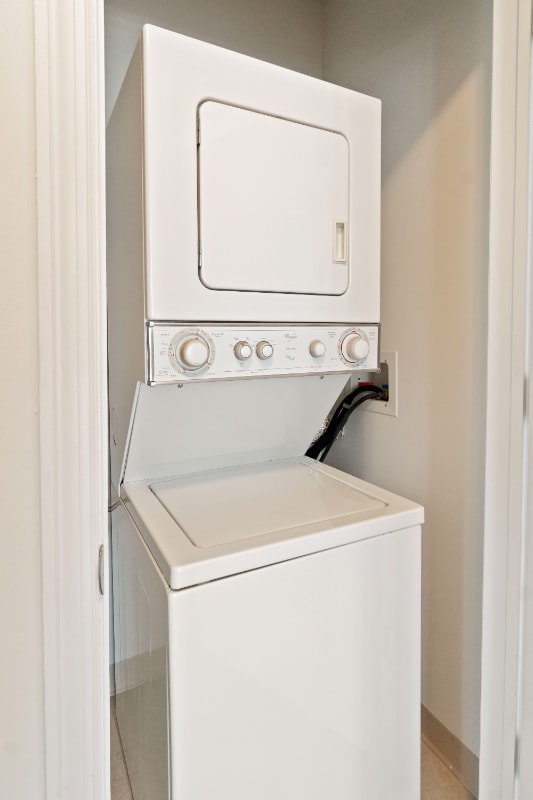 Photo - 605 W Kinzie St Apartment