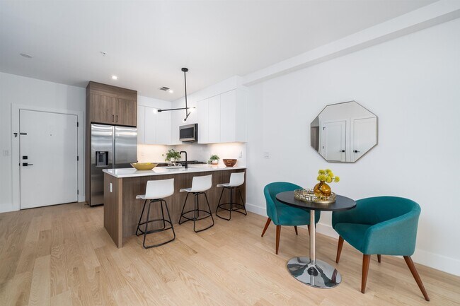 Foto del edificio - 10 Brinkerhoff St