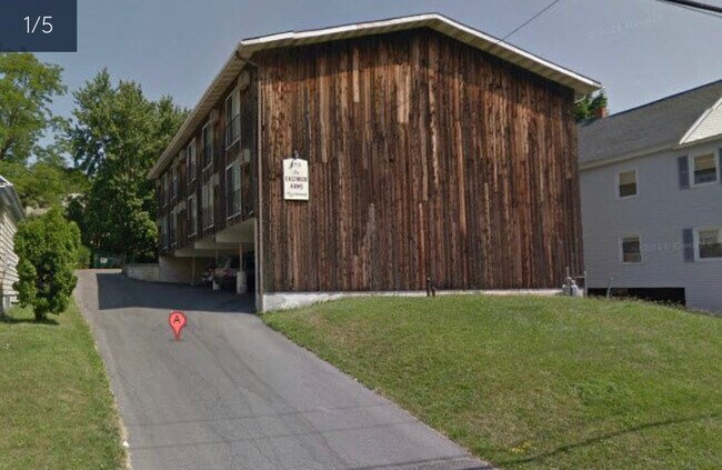 Building Photo - 2713 Burnet Ave