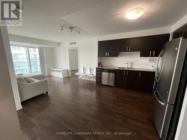 Building Photo - 17 Anndale Dr