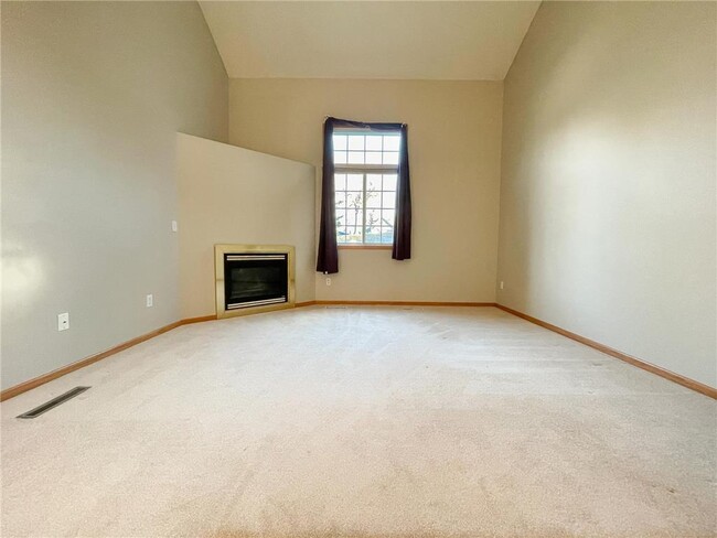 Building Photo - 3710 Vermilion Ct S