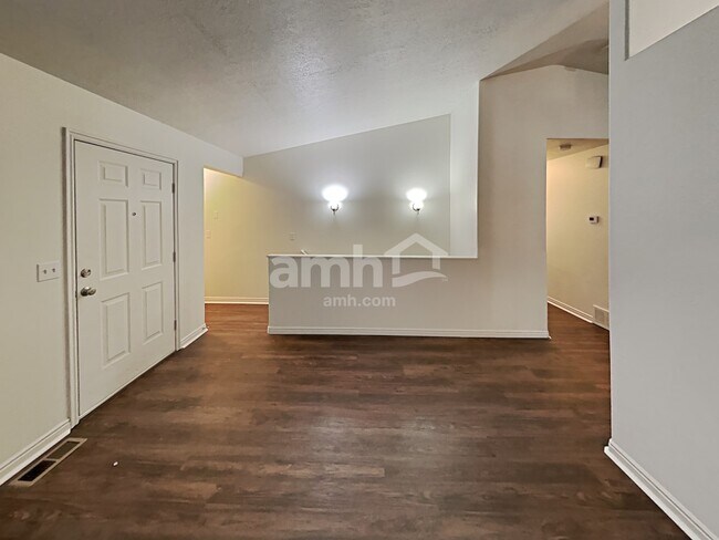 Building Photo - 6708 S Wakefield Way
