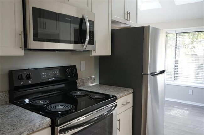 Foto del edificio - 2845 Holcomb Bridge Rd