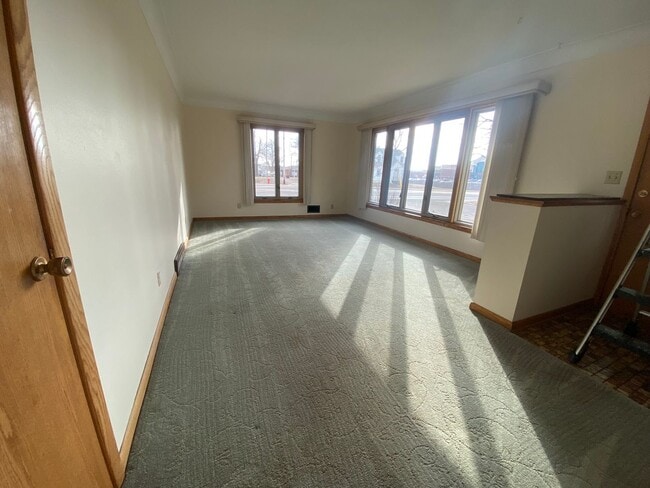 Building Photo - Single Family Home Available for Rent!