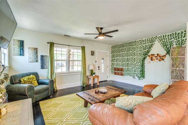 Building Photo - 2706 Bomar Ave