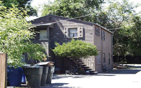 Primary Photo - 4040-4048 63rd St