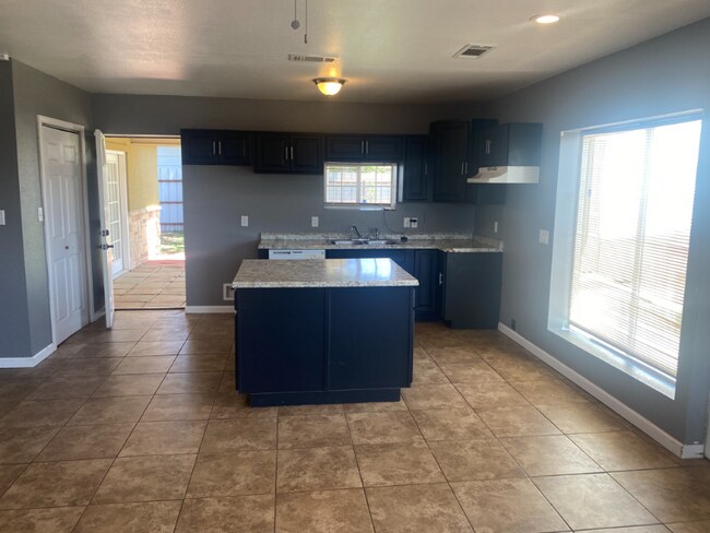 Foto del edificio - 7312 22nd St