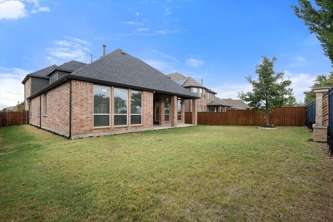 Building Photo - Newer Prosper Home