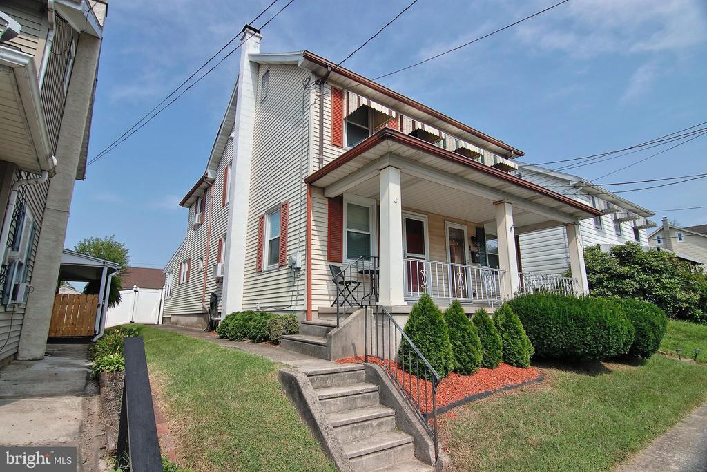 Primary Photo - 157 Hopewell St