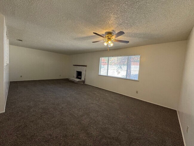 Foto del edificio - Victorville Home