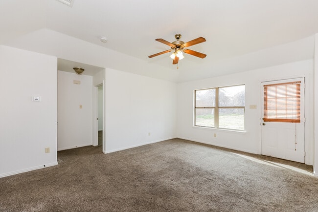 Foto del edificio - 413 Maplewood St