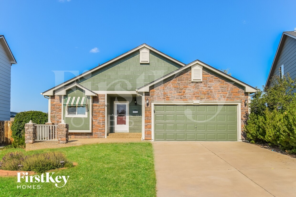 Foto principal - 8036 Oliver Rd