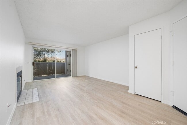 Foto del edificio - 26342 Forest Ridge Dr