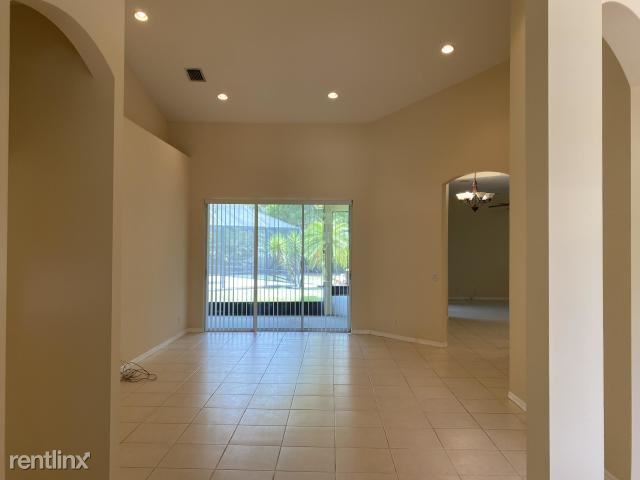 Foto principal - 3 br, 2 bath House - 13926 Temple Blvd