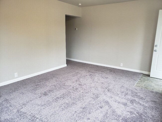 Foto del edificio - N 3rd Duplex