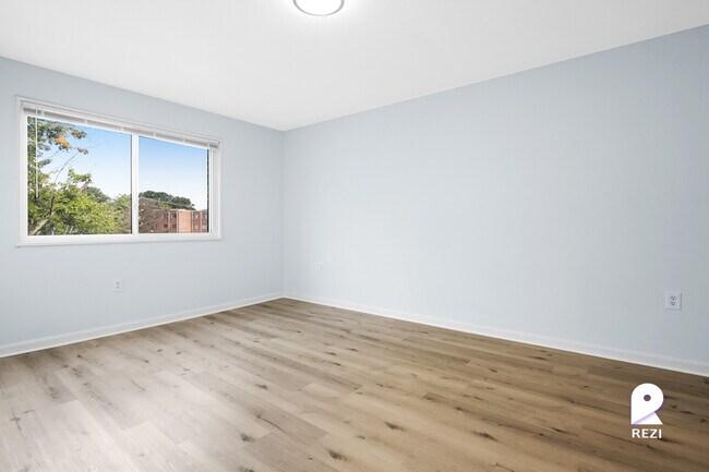 Foto del edificio - 6503 Hil-Mar Dr