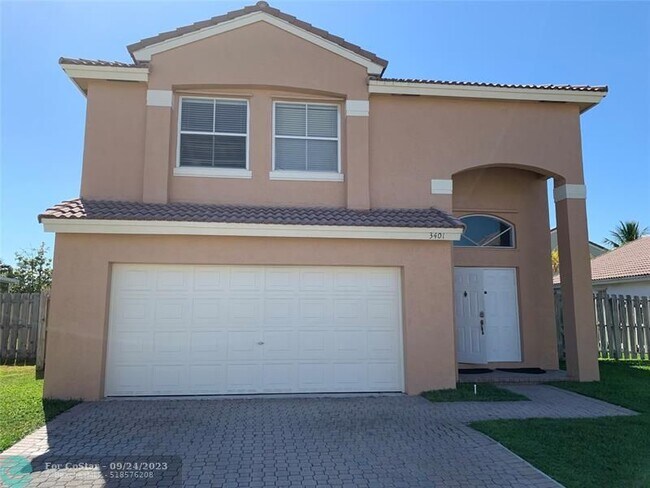 Building Photo - 3401 Seabreeze Ln