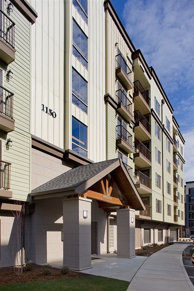 Building Photo - 1150 N 192nd St